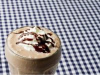 Milkshake de chocolate saudável