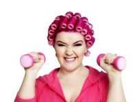 Rotina de exercícios com pesos