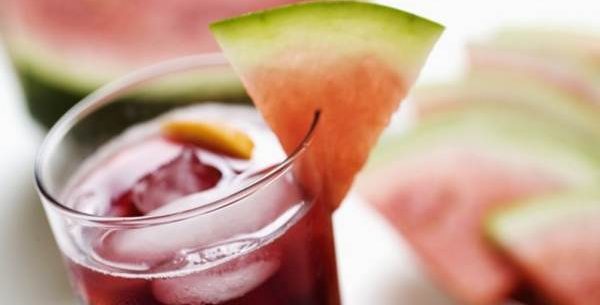 Sucos nutritivos ideais para o verão
