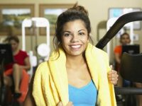 As vantagens de treinar na academia