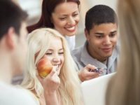 Dicas para comer bem na universidade