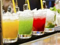 Perigos de combinar bebidas light com álcool