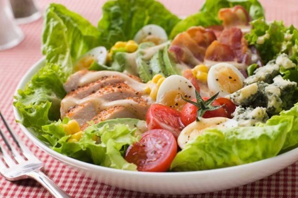 como fazer uma salada saudavel