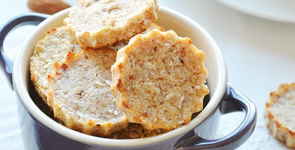 Biscoitos de coco e amêndoas