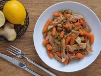 Lombo salteado com molho de creme de amendoim