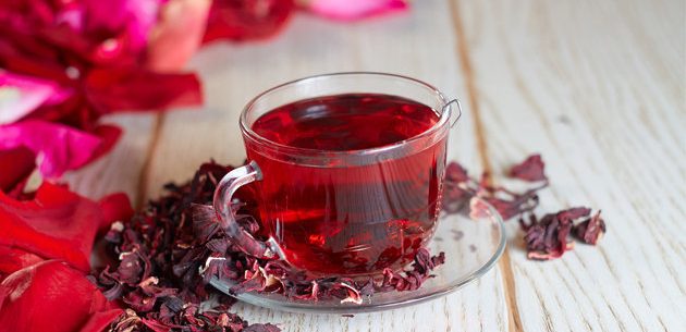 15 Benefícios do chá de hibisco para melhorar sua saúde e emagrecer